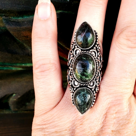 New Ruby in Zoisite 925 Silver Statement Ring. - Picture 6 of 15